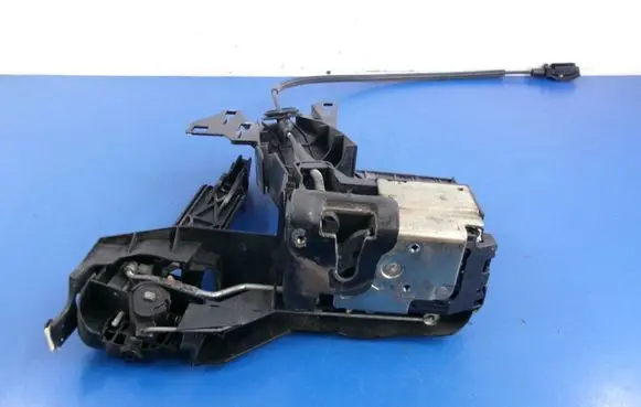 Ford Fiesta Front door lock 2S51B219A65BH