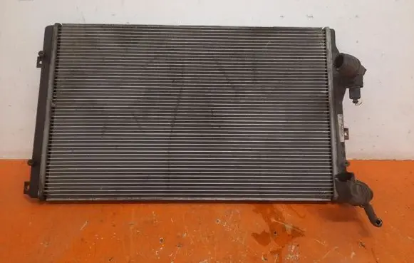 Skoda Octavia Mk2 (1Z) Coolant radiator 1K0121253H