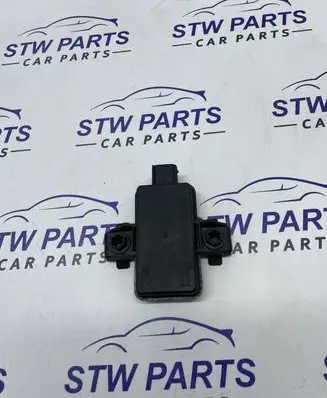 Mercedes-Benz CLS C218 X218 Air pressure sensor 0009003704