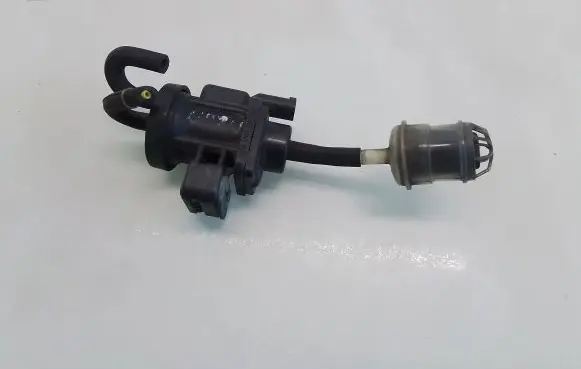 Mercedes-Benz C W203 Turbo solenoid valve 0005450527