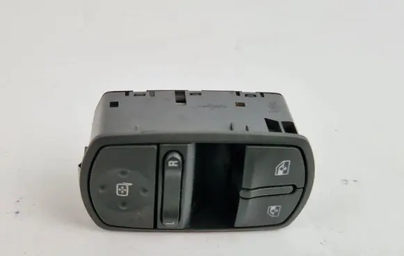 Renault Trafic I Electric window control switch 13258521AA