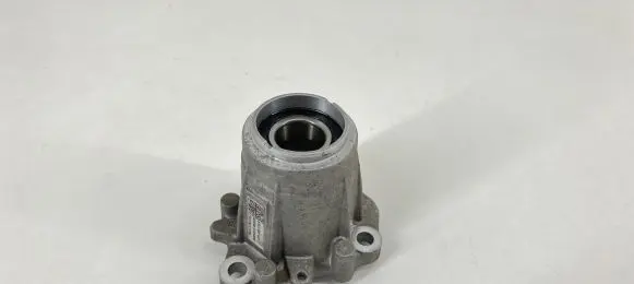 Porsche Panamera (971) Driveshaft support bearing bracket 971409019A 030413 053425