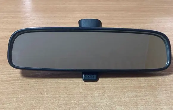 Mitsubishi Lancer Rear view mirror (interior) E4012197