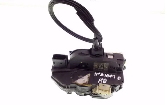 Opel Insignia A Front door lock 13577984