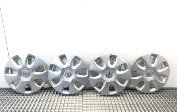 Opel Corsa E R13 wheel hub/cap/trim 