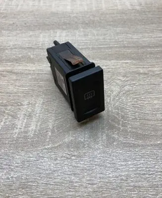 Volkswagen PASSAT B5 Windscreen/window heater switch 3B095962C