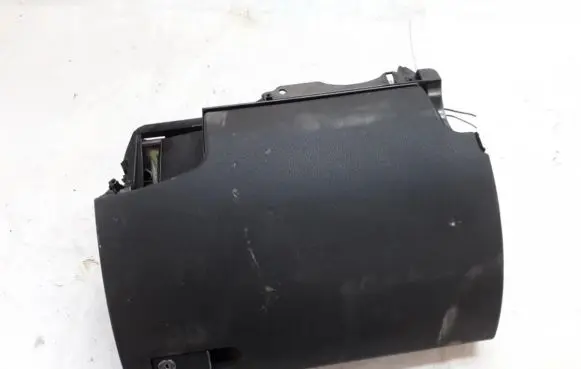 Mercedes-Benz C AMG W204 Glove box a2046800519