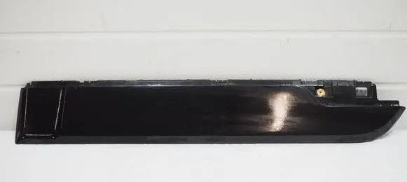 Renault Twingo III Rear door trim (molding) 828210338R