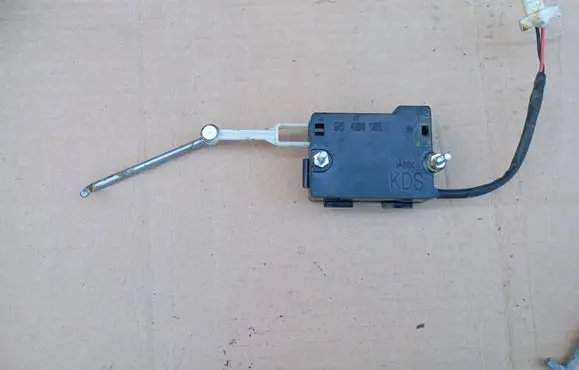 Chevrolet Spark Central locking motor 96491181