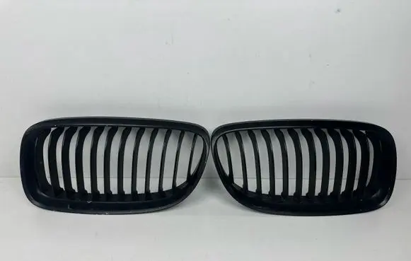 BMW 3 E90 E91 Front bumper upper radiator grill 