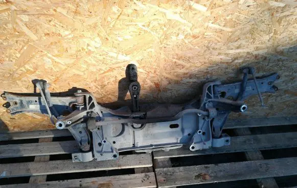 Volkswagen Jetta V Front subframe 1K0199369G