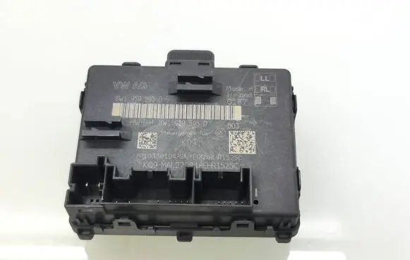 Audi A3 S3 8V Door control unit/module 8W1959595D