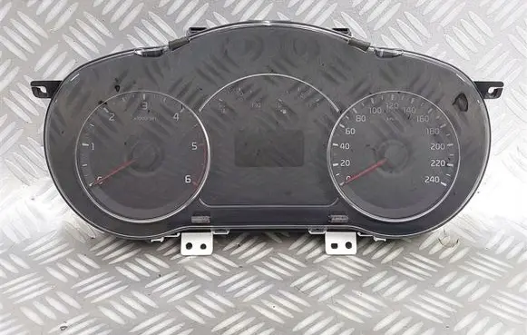 KIA Carens III Speedometer (instrument cluster) 94023-A4220
