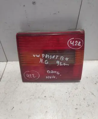 Volkswagen PASSAT B4 Tailgate rear/tail lights 3A9945107