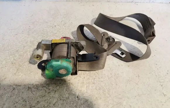Mazda Premacy Front seatbelt 90100E009