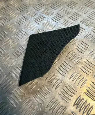 KIA EV6 Side speaker trim/cover 84726CV000