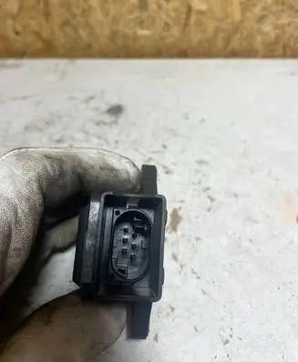 Mercedes-Benz E W211 ESP acceleration yaw rate sensor A0025426618 0265005246