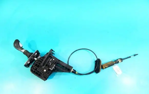 Gear shift cable linkage