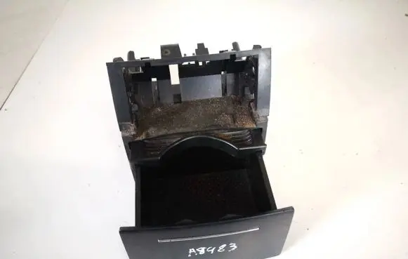 Skoda Octavia Mk2 (1Z) Car ashtray 1z0857961