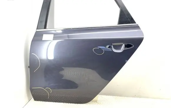 KIA Ceed Rear door