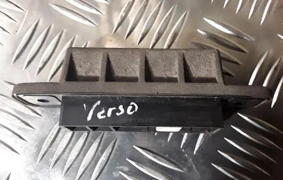Toyota Verso Tailgate/trunk/boot exterior handle