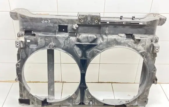 Fiat Scudo Radiator support slam panel 1497799080 1650001030