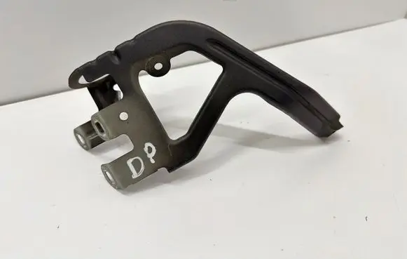 BMW 5 F10 F11 Fender mounting bracket 