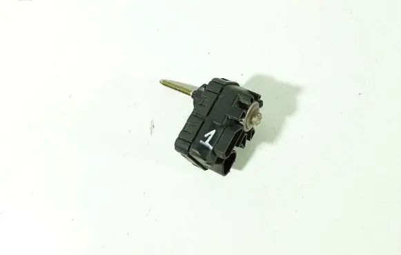 Headlight level adjustment motor