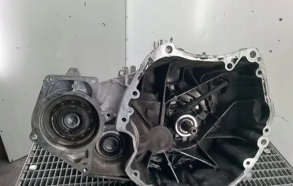 Nissan Qashqai+2 Manual 6 speed gearbox K1MR4TL4116
