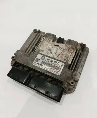 Volkswagen Golf VI Engine control unit/module 03C906027CT 0261S06719 03C907309G