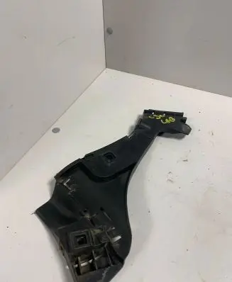 Volvo C30 Rear bumper mounting bracket 30655938