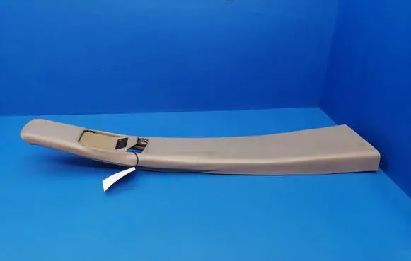 Mercedes-Benz S W126 (B) pillar trim (top) 1266922622
