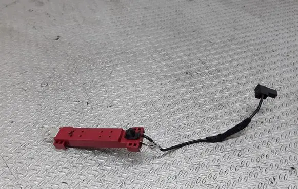 Volvo S40 Aerial antenna amplifier 8673656
