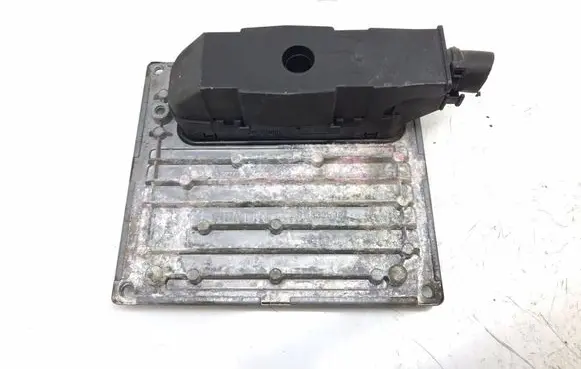 Ford Focus Engine control unit/module 5m5112a650hg K3602