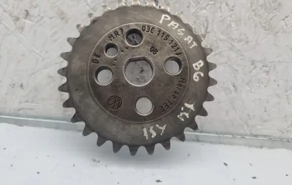 Volkswagen PASSAT B6 Timing chain sprocket 03C115121J