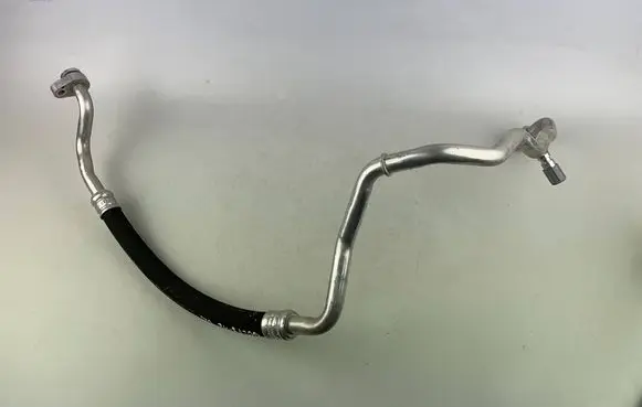 Volkswagen Golf VIII Air conditioning (A/C) pipe/hose 5WA816743C