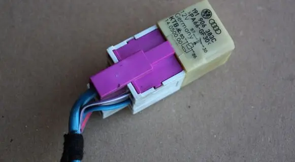 Seat Toledo I (1L) Other relay 191906383C