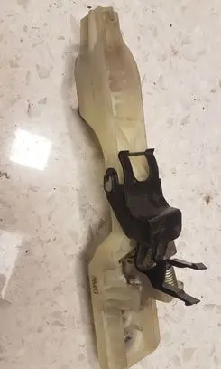 Rear door exterior handle/bracket
