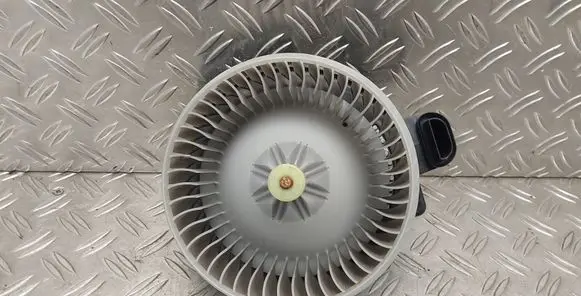 Toyota RAV 4 (XA40) Heater fan/blower 2727008105