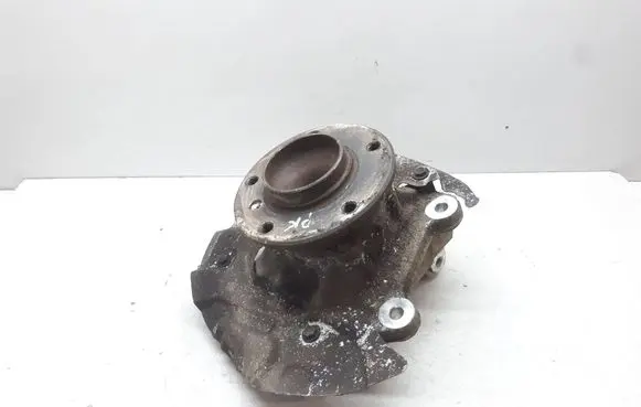 BMW 1 E82 E88 Front wheel hub spindle knuckle 6773209 31216773209