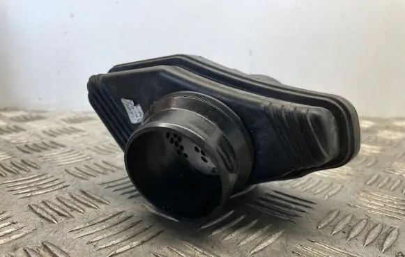 Intake resonator