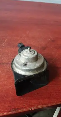 BMW 3 E90 E91 Horn signal E30055306