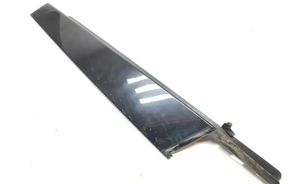 BMW 2 F46 Front door glass trim molding 7316730