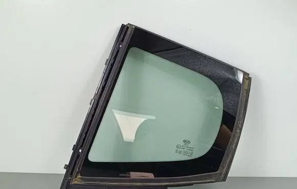KIA Stinger Rear vent window glass DOT736AS2M353 43R019701 A004138