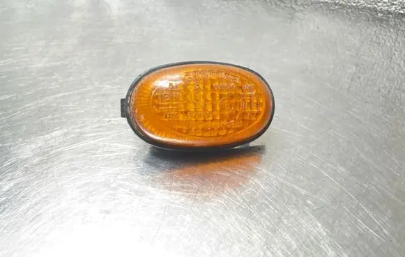 Hyundai H-1, Starex, Satellite Front fender indicator light 6R01809