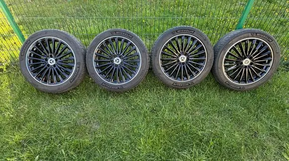 Mercedes-Benz V Class W447 R19 alloy rim A1774014200