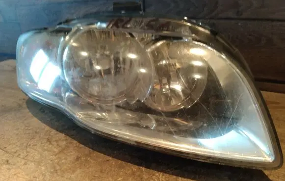 Audi A4 S4 B7 8E 8H Headlight/headlamp 8E0941004AK 0301219602
