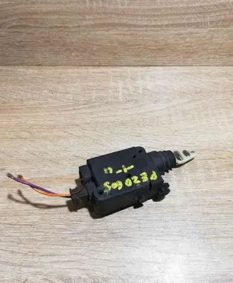 Peugeot 605 Central locking motor PEUGEOT605