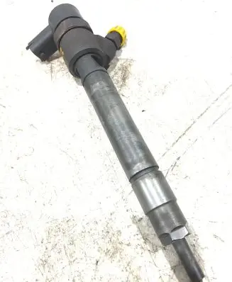 Volvo XC90 Fuel injector 0445110251