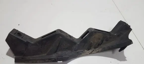 Volkswagen PASSAT B6 Front bumper mounting bracket 3C0807889
